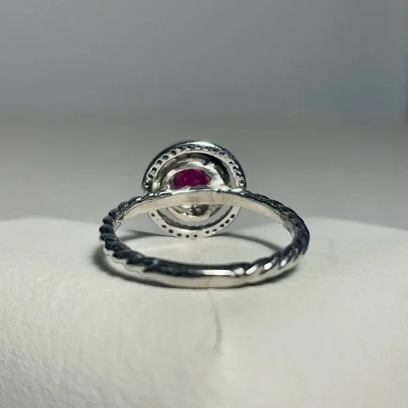 Stunning RUBY and DIAMOND Ring - Picture 7 of 9